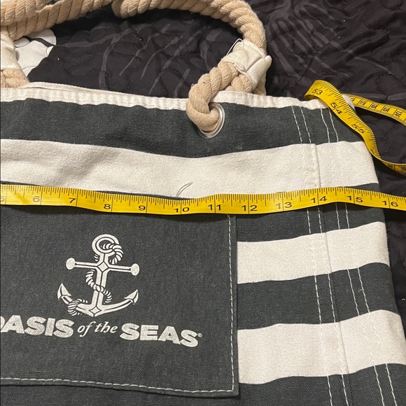 Oasis of the Seas Striped Tote Bag - Black and White - Picture 2 of 5